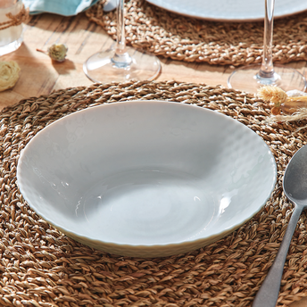 Image de Assiette creuse 20cm opale pampille
