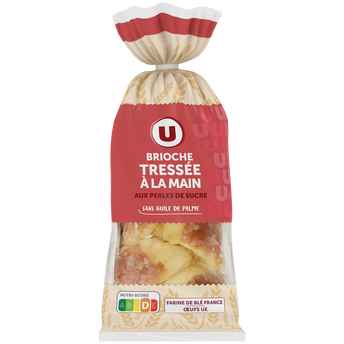 Image de U
Brioche tressée aux perles de sucre