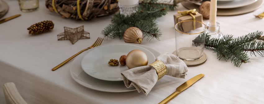 table d&eacute;cor&eacute;e pour le Nouvel An