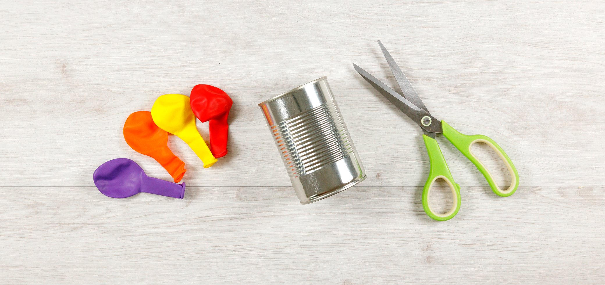 Des pots &agrave; crayons en ballons